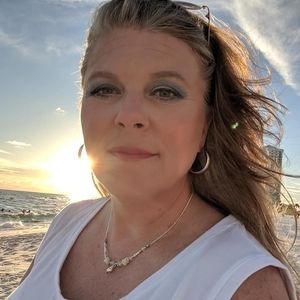 Meet your Posher, Karon